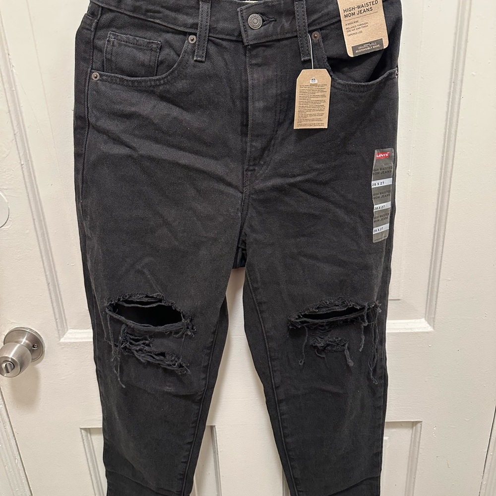 Levi's Black Distressed Jeans